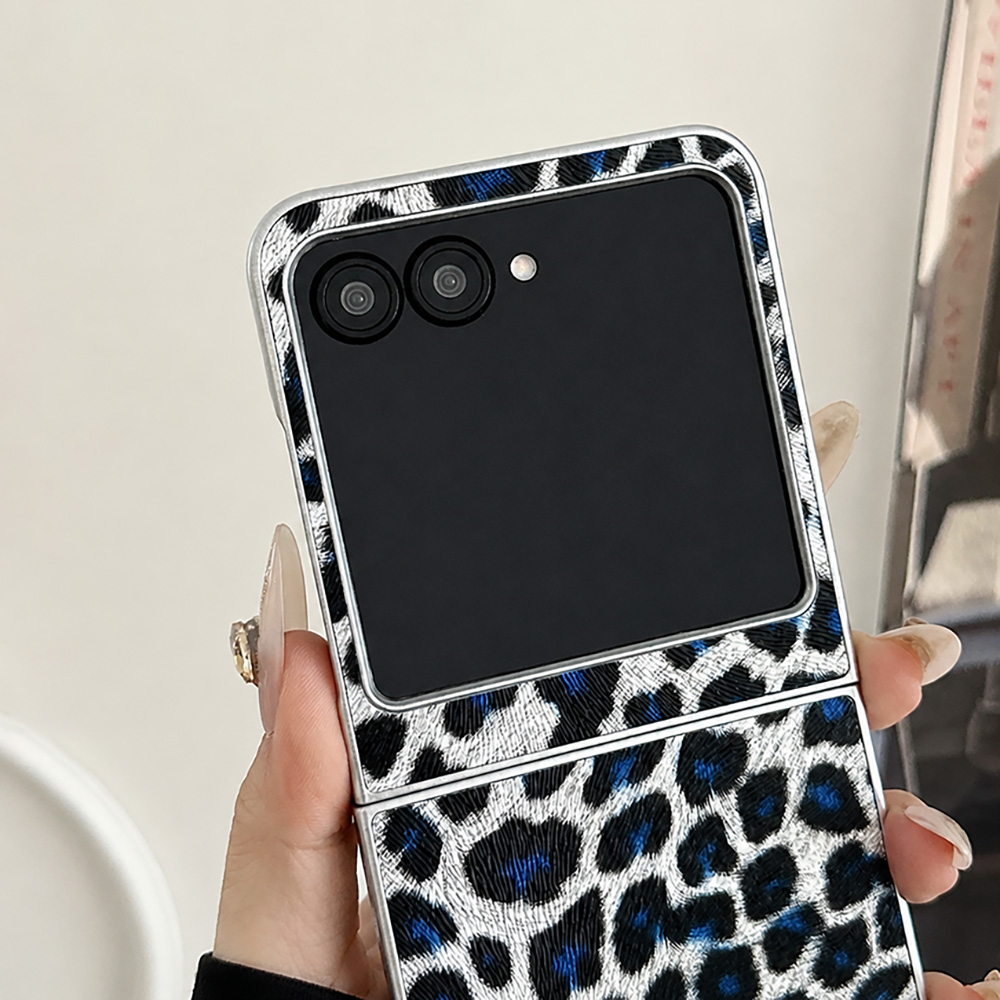 Leopard Print Folding Flip Pho - Street Fashion Female ulasan dan harga